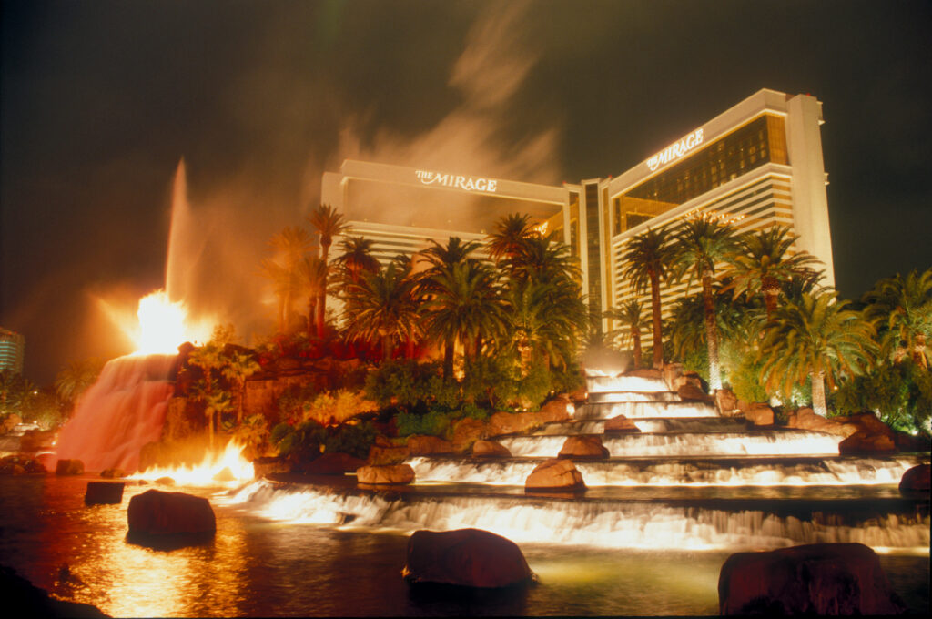 the mirage hotel with the volcano